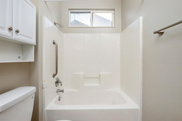 105 Lubbock DR, Georgetown, TX 78633