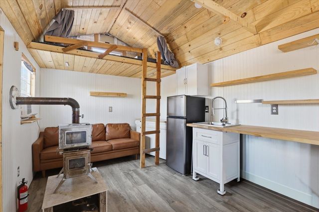 5511 W Glen Grove-Staley Rd, Deer Park, WA 99006