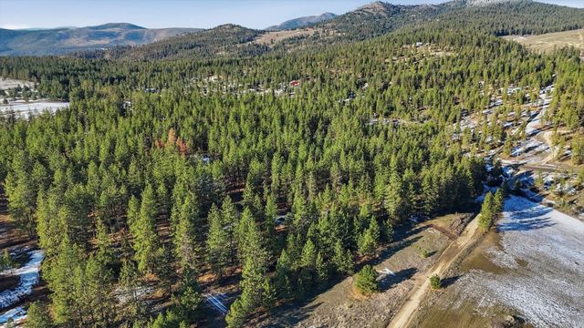 5511 W Glen Grove-Staley Rd, Deer Park, WA 99006