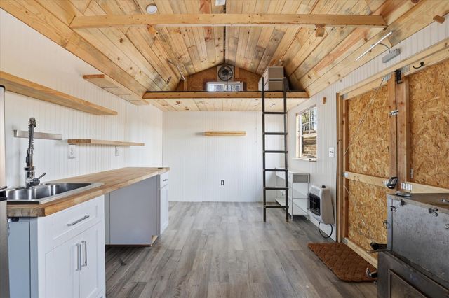 5511 W Glen Grove-Staley Rd, Deer Park, WA 99006