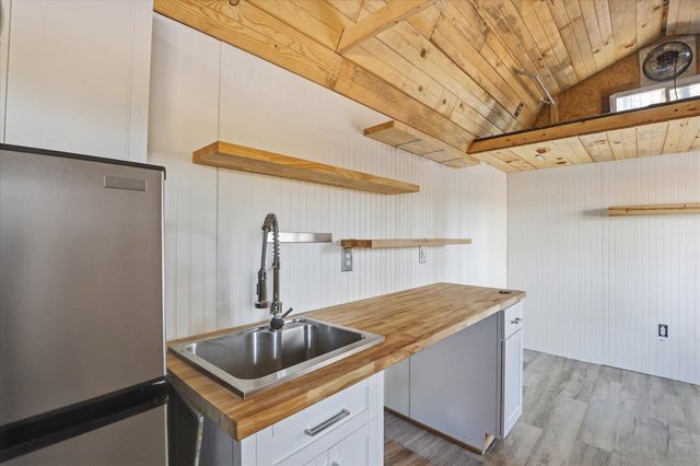 5511 W Glen Grove-Staley Rd, Deer Park, WA 99006