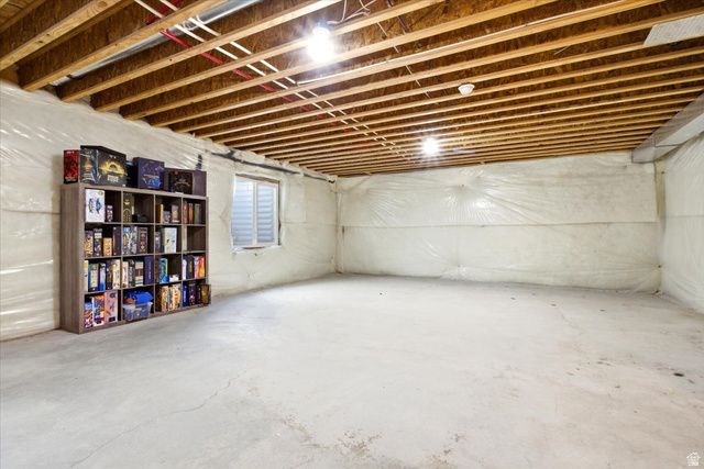 1277 E SKIP ST, Eagle Mountain, UT 84005