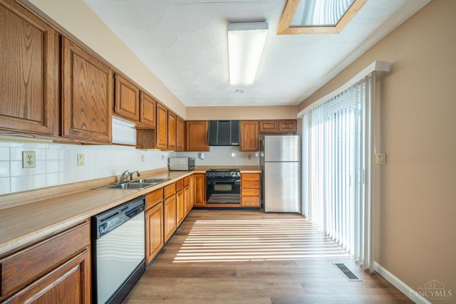6385 Joseph Place, Centerville, OH 45459