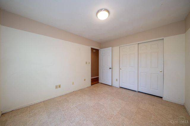 6385 Joseph Place, Centerville, OH 45459