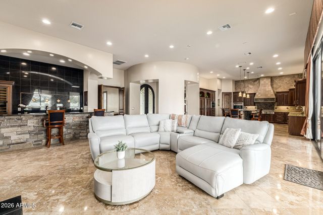 4326 E CAPRICORN Place, Chandler, AZ 85249