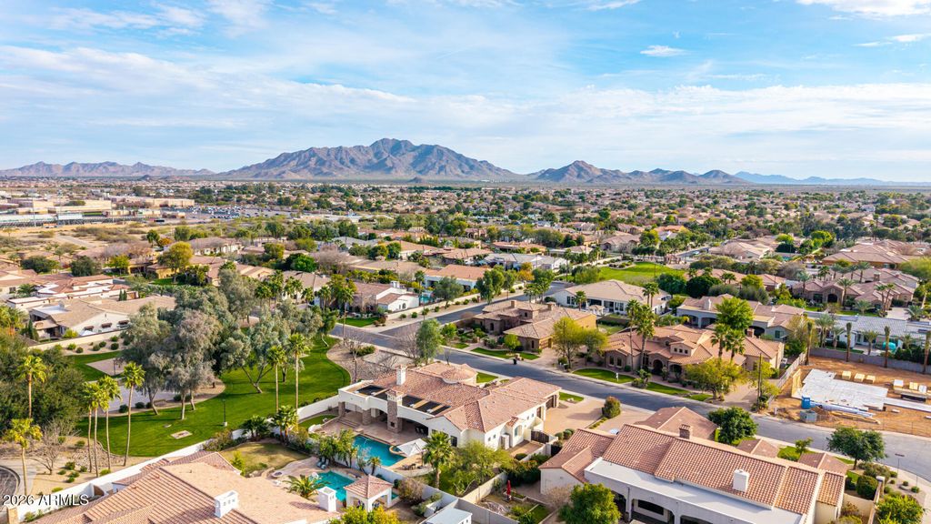 Image 102 of property listing at 4326 E CAPRICORN Place, Chandler, AZ 85249