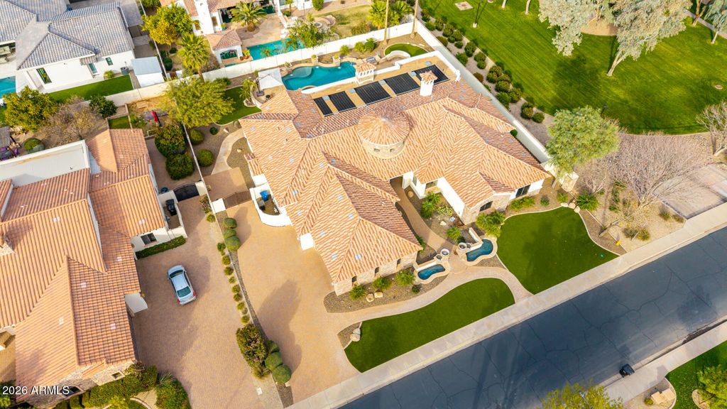 Image 108 of property listing at 4326 E CAPRICORN Place, Chandler, AZ 85249