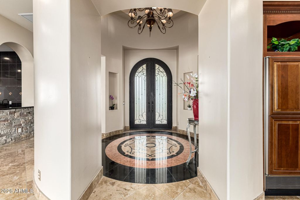 Image 12 of property listing at 4326 E CAPRICORN Place, Chandler, AZ 85249