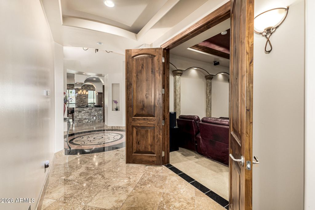 Image 15 of property listing at 4326 E CAPRICORN Place, Chandler, AZ 85249