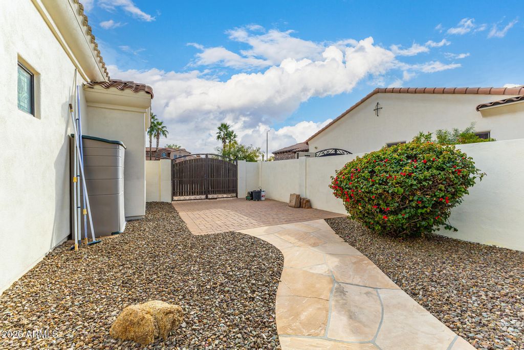 Image 91 of property listing at 4326 E CAPRICORN Place, Chandler, AZ 85249