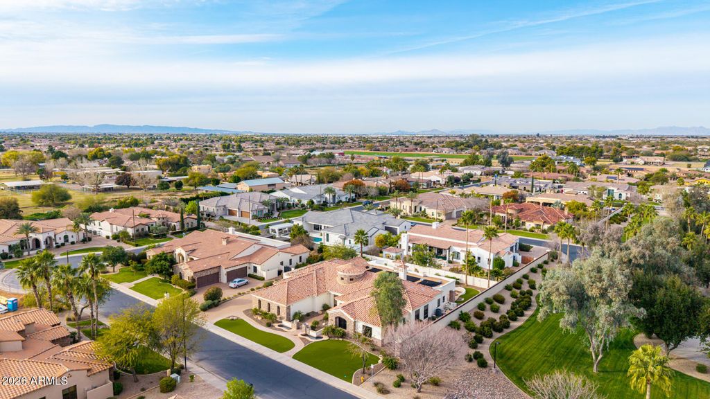 Image 98 of property listing at 4326 E CAPRICORN Place, Chandler, AZ 85249