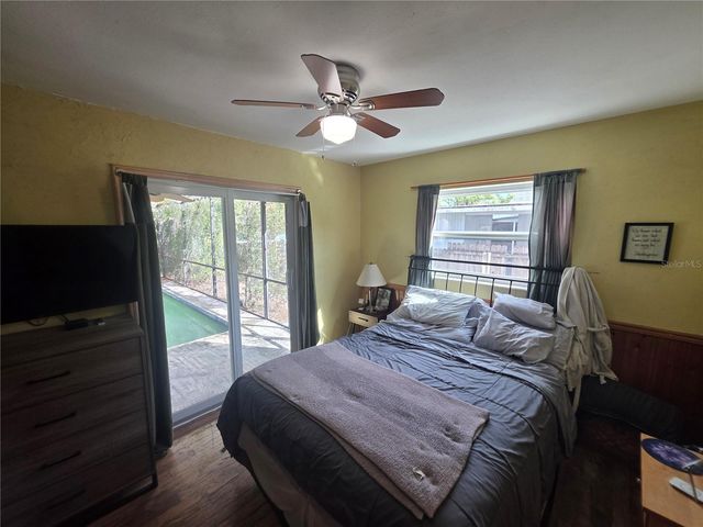 1015 RHODES AVENUE, Sarasota, FL 34237