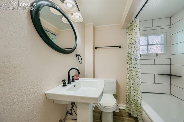 2423 W St Vrain Street, Colorado Springs, CO 80904