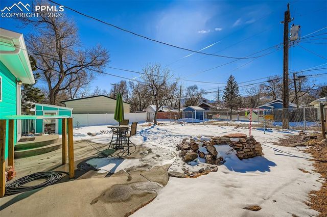 2423 W St Vrain Street, Colorado Springs, CO 80904