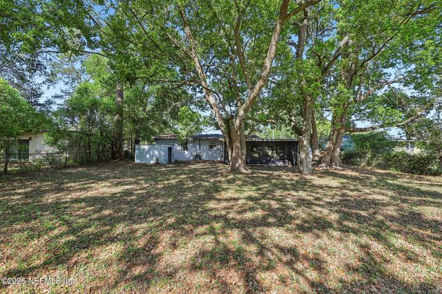 3827 COLEBROOKE Drive, Jacksonville, FL 32210