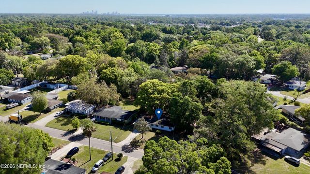 3827 COLEBROOKE Drive, Jacksonville, FL 32210