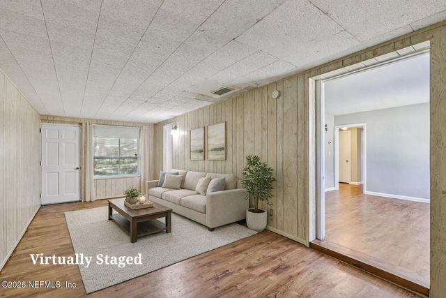 3827 COLEBROOKE Drive, Jacksonville, FL 32210