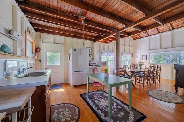 125 Pleasant Point Rd, Wellfleet, MA 02667