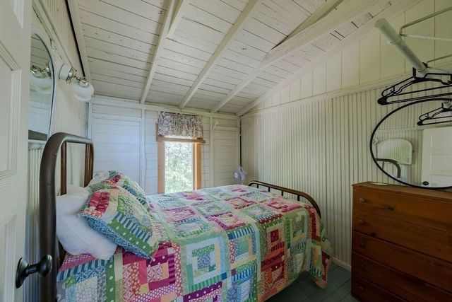 125 Pleasant Point Rd, Wellfleet, MA 02667