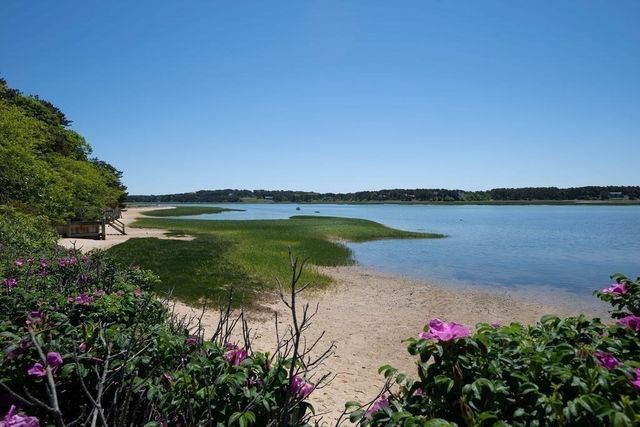 125 Pleasant Point Rd, Wellfleet, MA 02667