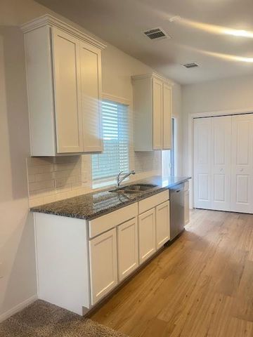 300 Kenai DR, Kyle, TX 78640