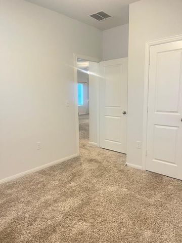 300 Kenai DR, Kyle, TX 78640