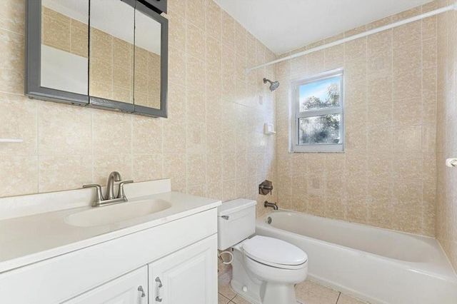 1131 N Andrews Avenue, Fort Lauderdale, FL 33311