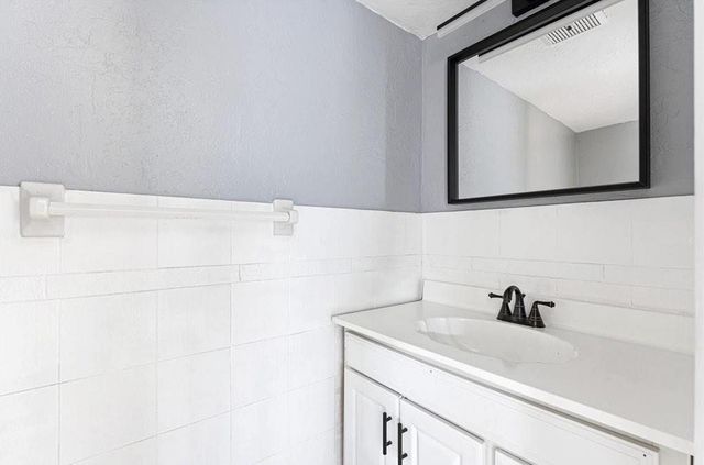 1131 N Andrews Avenue, Fort Lauderdale, FL 33311