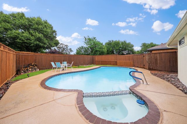 2515 Old Mill Road, Dallas, TX 75287