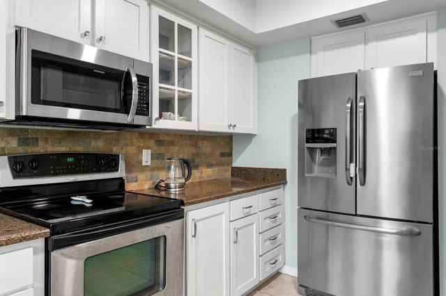 6211 IROQUOIS COURT, Odessa, FL 33556