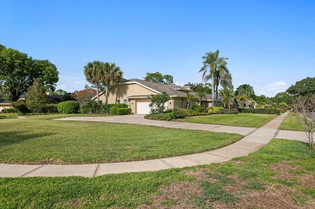 6211 IROQUOIS COURT, Odessa, FL 33556