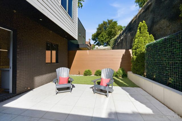 404 Baum Street, Cincinnati, OH 45202