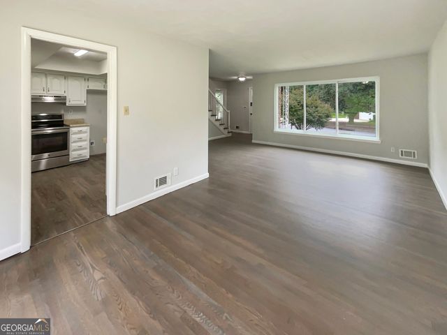 4841 Santa Fe Trail SW, Atlanta, GA 30331
