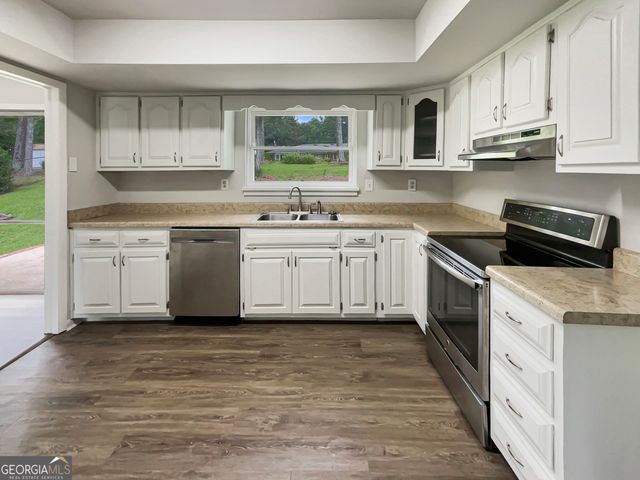 4841 Santa Fe Trail SW, Atlanta, GA 30331