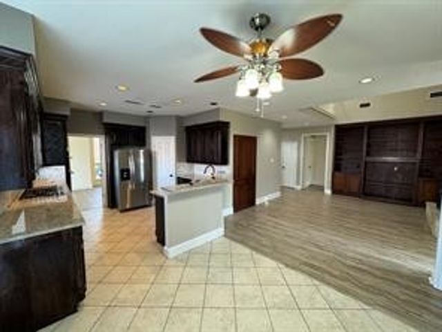 1100 Hunters Creek Drive, Carrollton, TX 75007