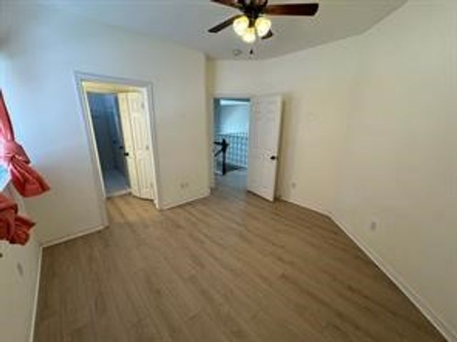 1100 Hunters Creek Drive, Carrollton, TX 75007