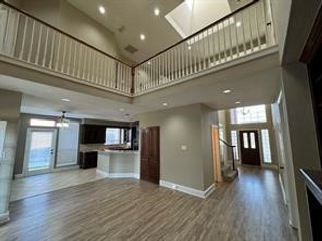 1100 Hunters Creek Drive, Carrollton, TX 75007