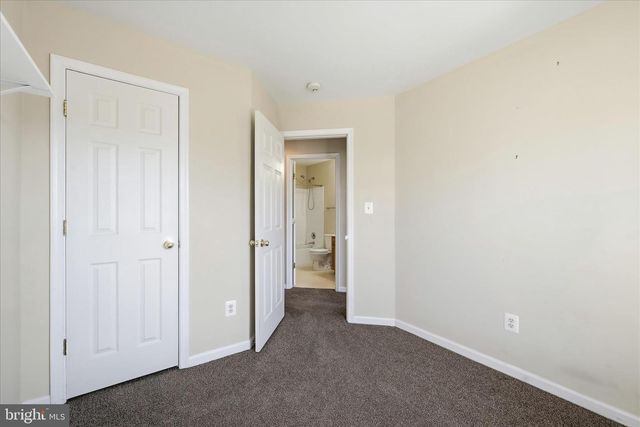 1309 PENDLETON LN, Strasburg, VA 22657