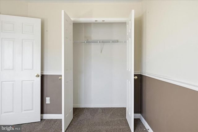 1309 PENDLETON LN, Strasburg, VA 22657