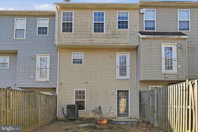 1309 PENDLETON LN, Strasburg, VA 22657