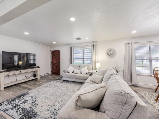 114 N Imperial Drive, Denison, TX 75020