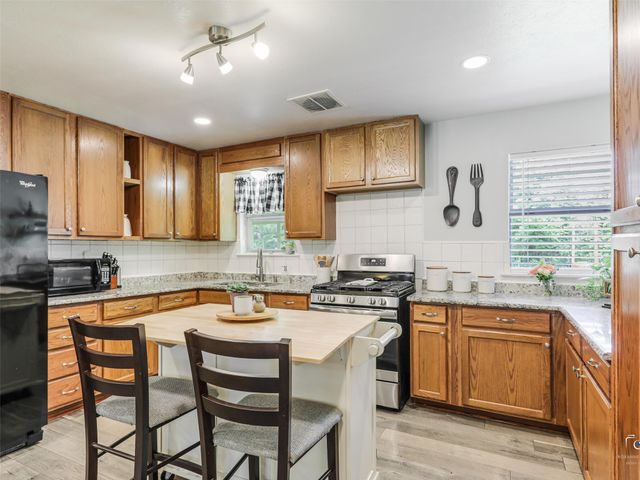 114 N Imperial Drive, Denison, TX 75020