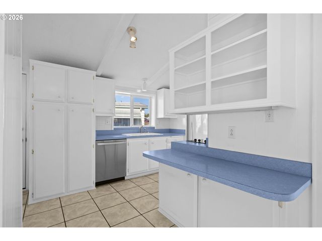 4730 AUBURN Rd 65, Salem, OR 97301