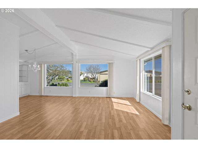 4730 AUBURN Rd 65, Salem, OR 97301