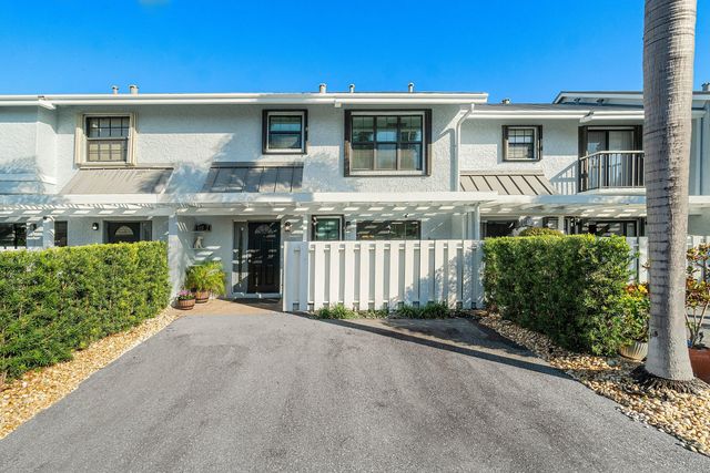 611 NE 12th Terrace 2, Boynton Beach, FL 33435