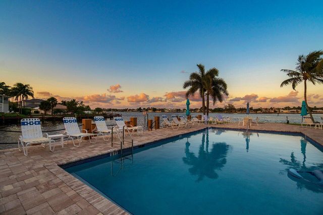 611 NE 12th Terrace 2, Boynton Beach, FL 33435