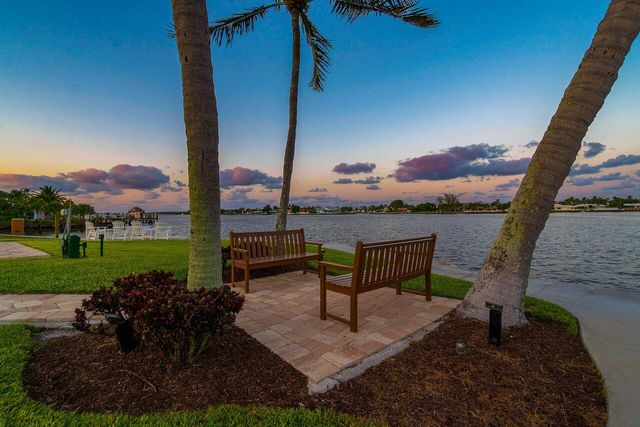 611 NE 12th Terrace 2, Boynton Beach, FL 33435