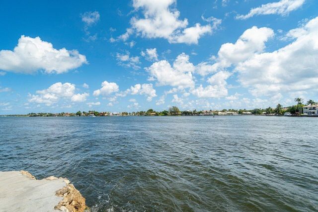 611 NE 12th Terrace 2, Boynton Beach, FL 33435