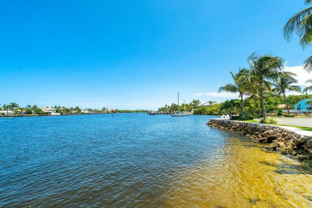 611 NE 12th Terrace 2, Boynton Beach, FL 33435