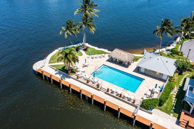 611 NE 12th Terrace 2, Boynton Beach, FL 33435